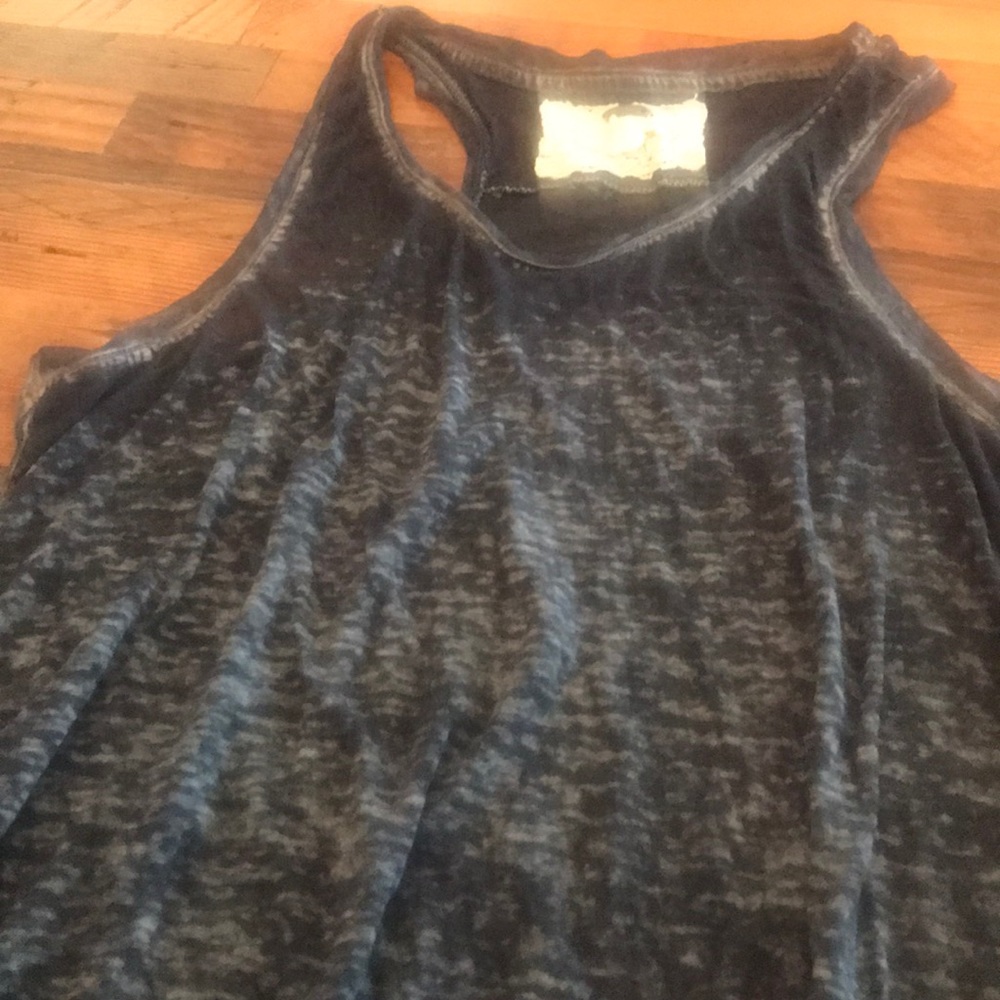 Tanktop nwot - Picture 2 of 4